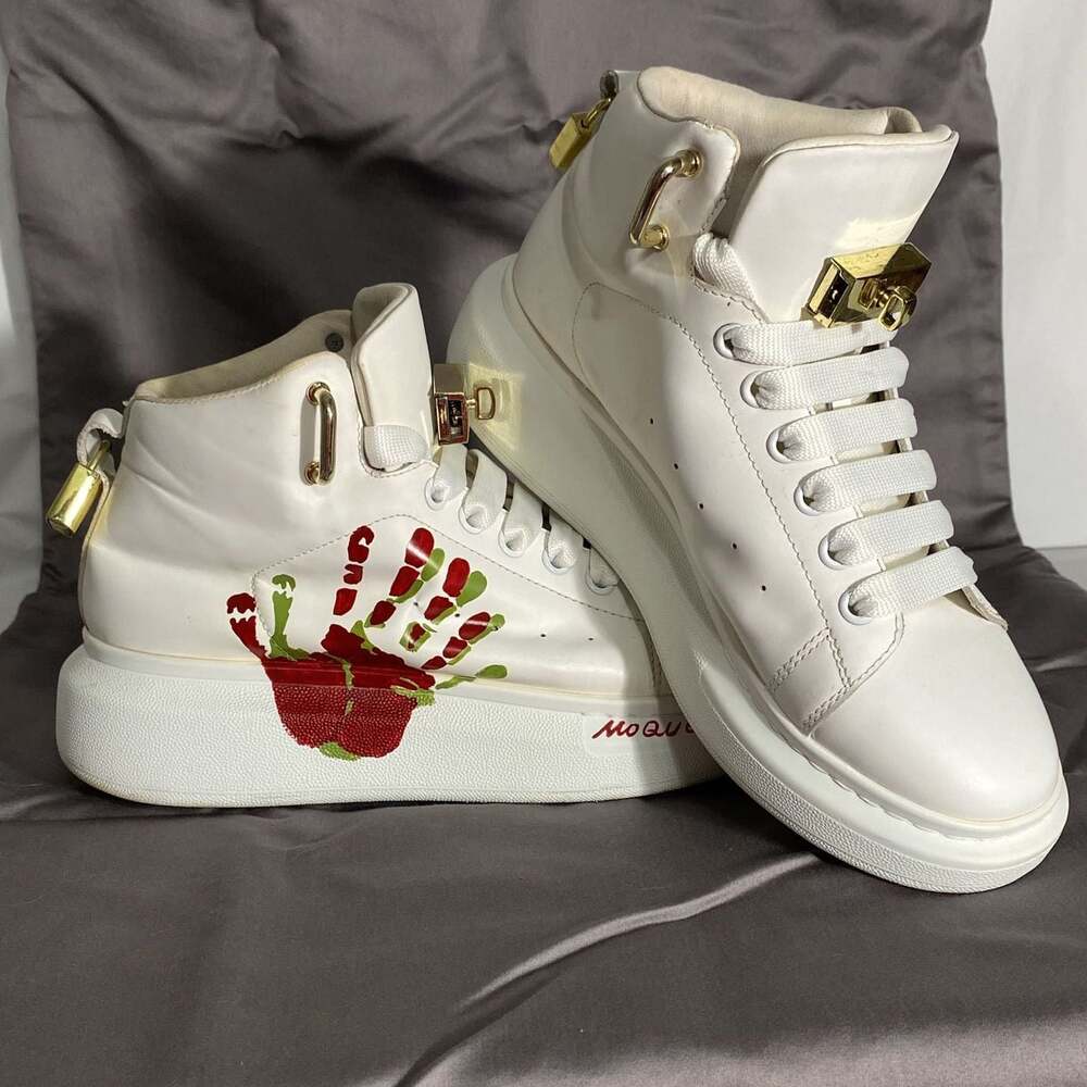 Alexander McQueen White and Red Handprint Sneakers - Picture 2 of 8